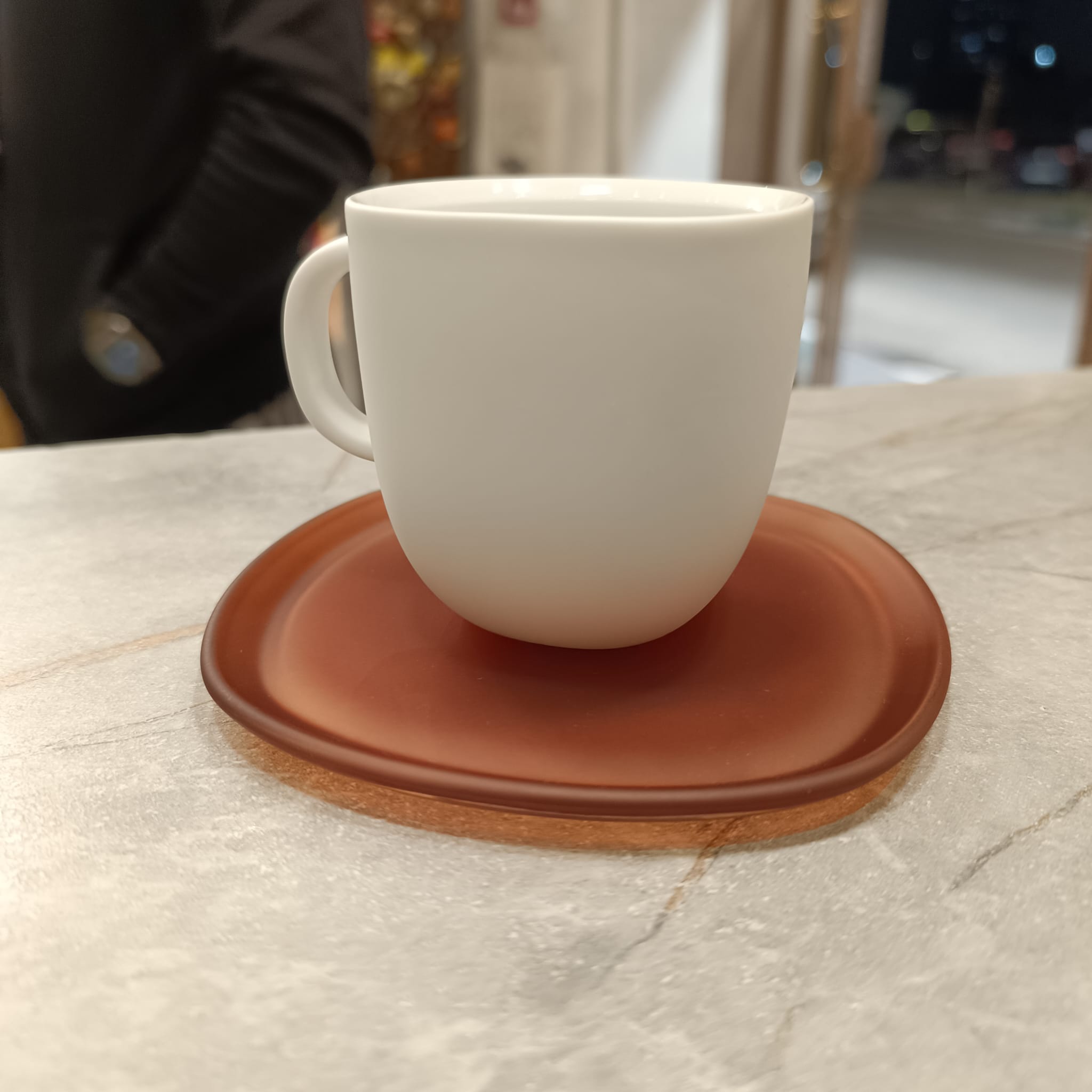 Nesspreso White Mug Brown Plate Medium