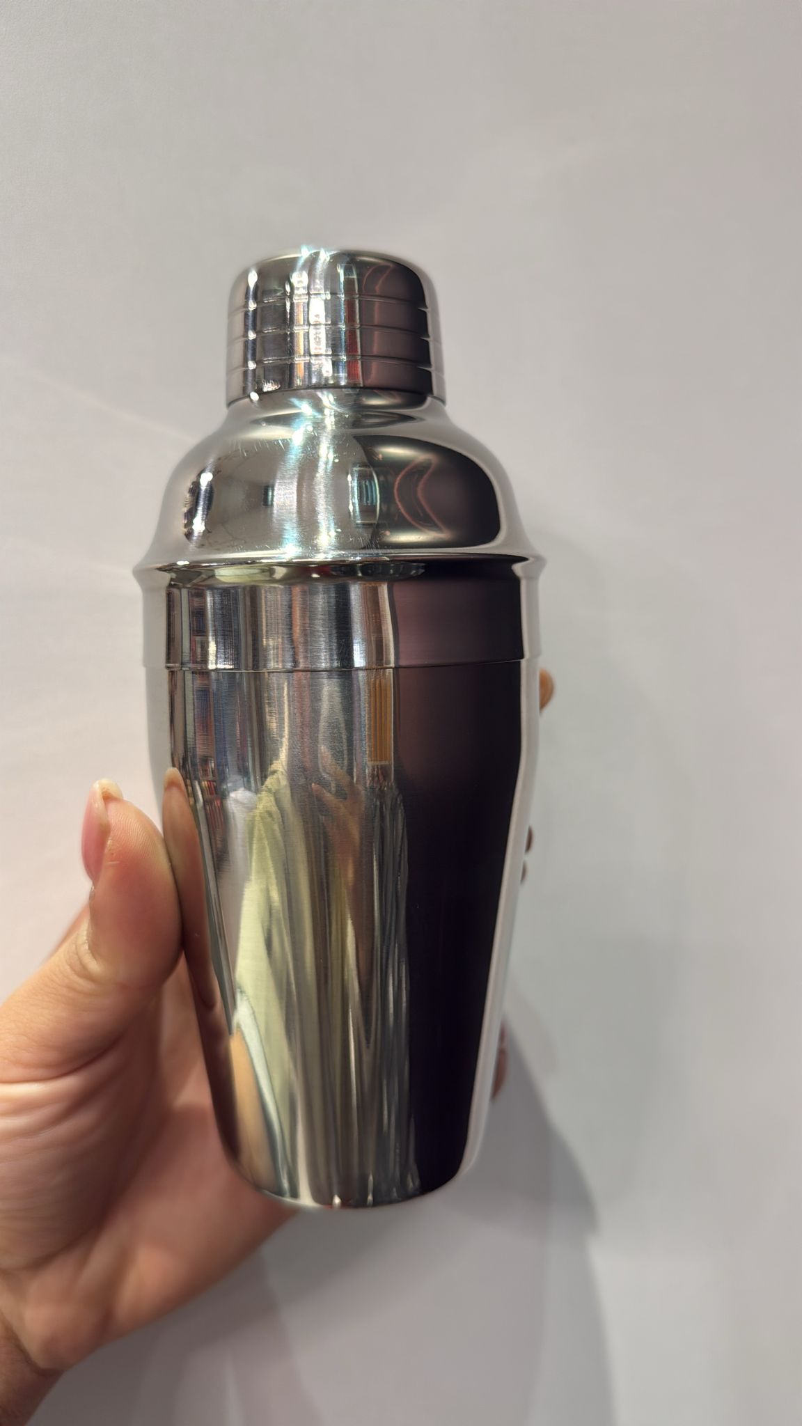 شيكر مع مصفاة 350 مل